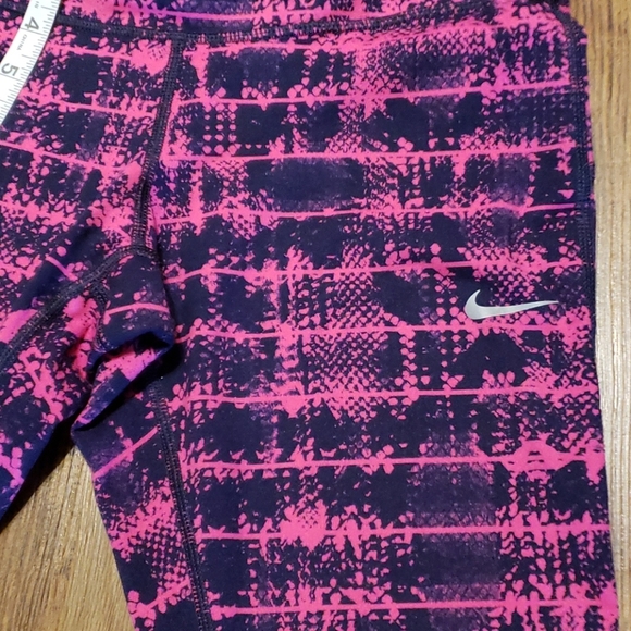 Nike running capri leggings navy blue and pink 🔥 - Picture 2 of 6